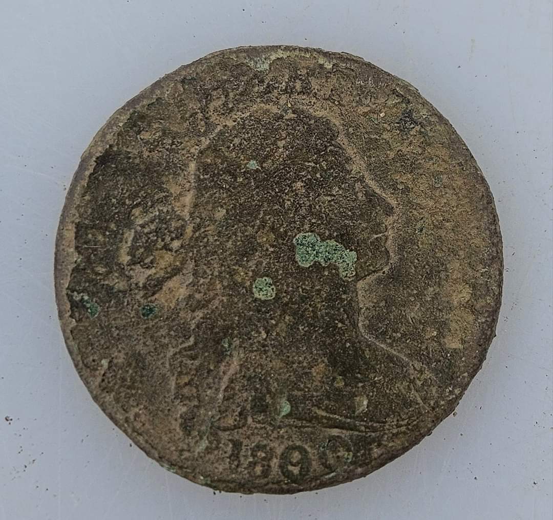 HistDiscovered's tweet image. -
@HistDiscovered
-
1800 ' Large Cent - Draped Bust ( 1796 - 1807 ) 
-
Found 6.30.2024 - 5th to last hole * 
-