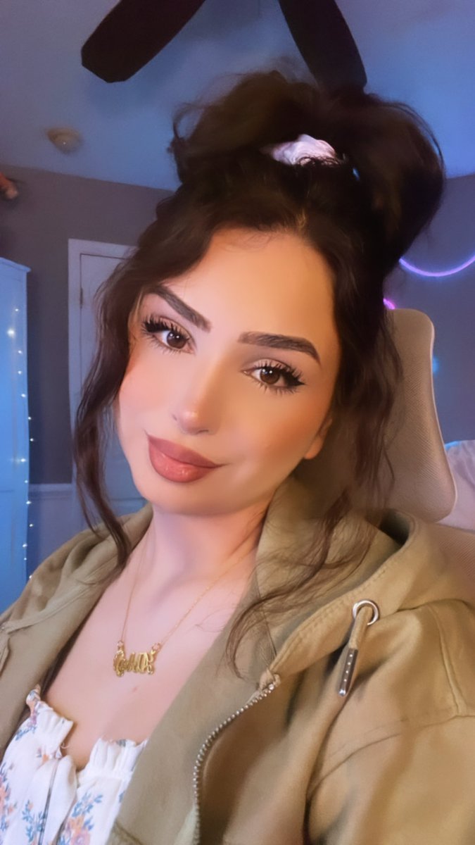 DLC DAY 9!

Twitch.tv/abbycakes