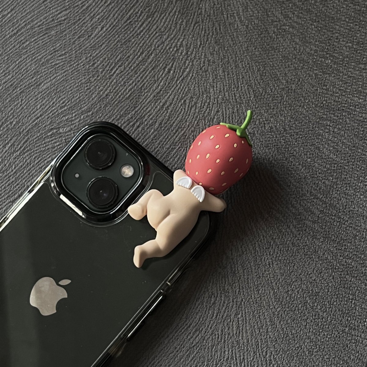 ⋆ tweet media