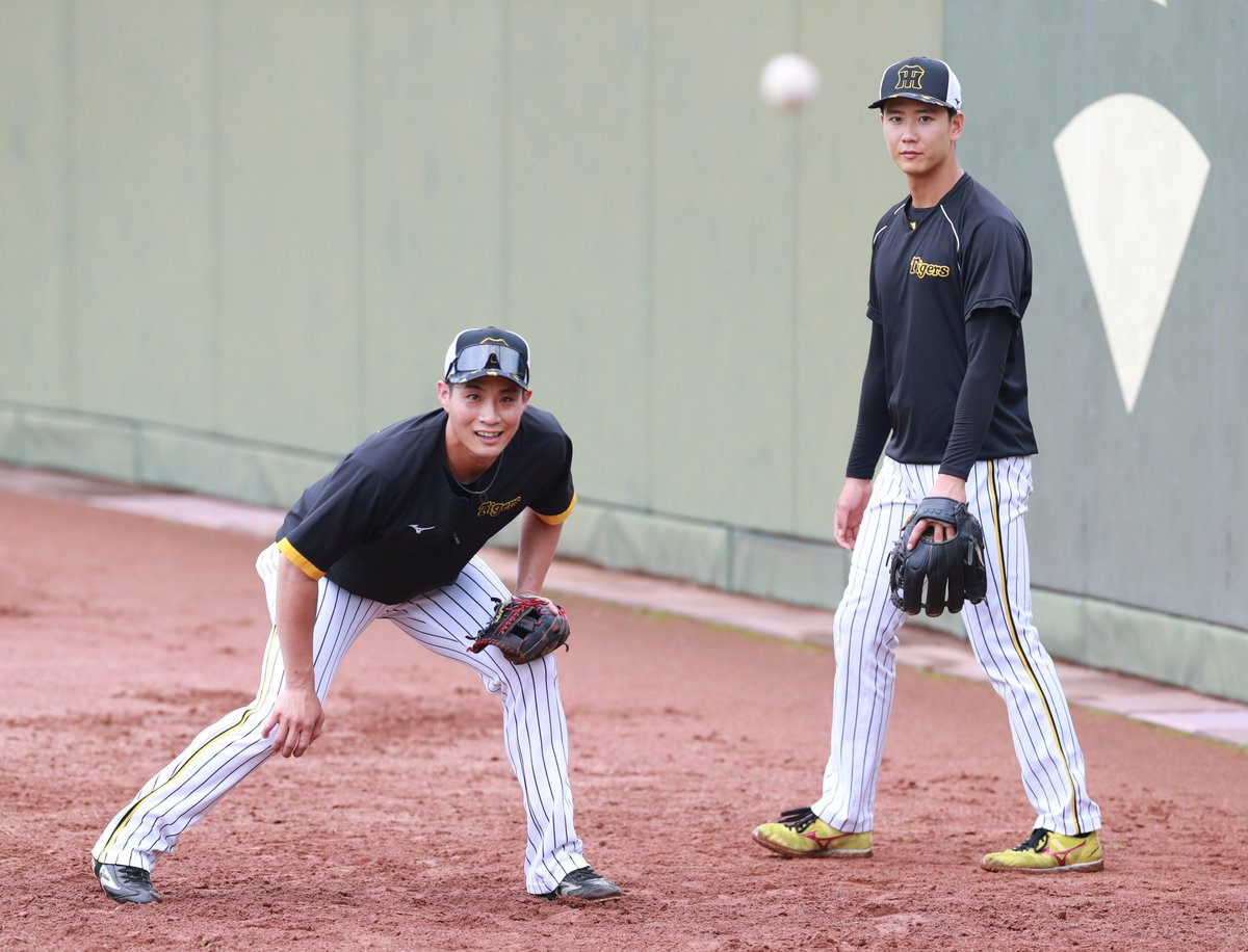 ゴロ捕で汗を流した #木浪聖也 選手 #山田脩也 選手