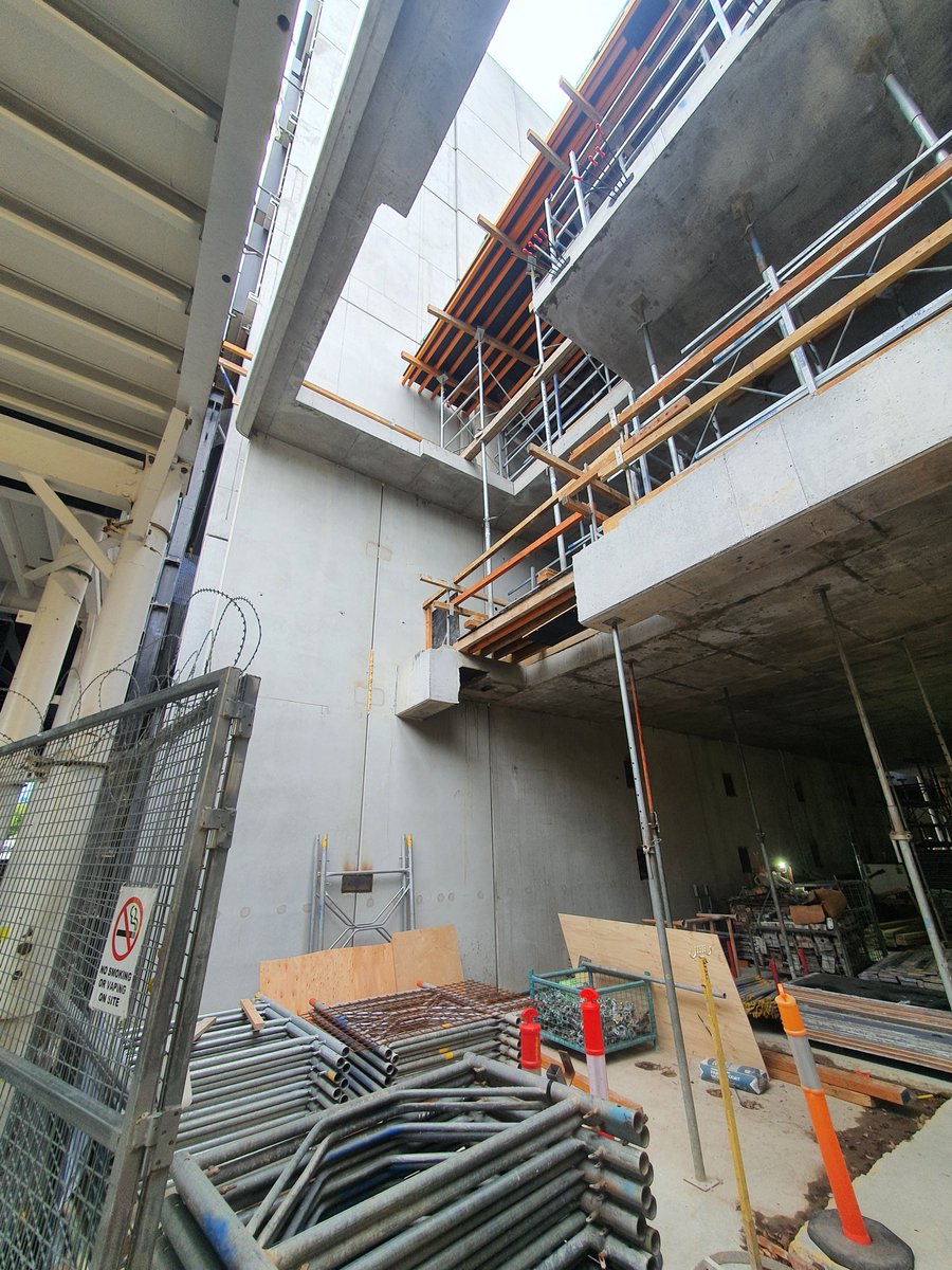 ThextonSmith's tweet photo. Double height space at the residential entry at 370 Albert Street - with skylight (and construction lift void) above.

#thextonsmith #architecture #interiordesign https://t.co/Y4x4jgjrWd