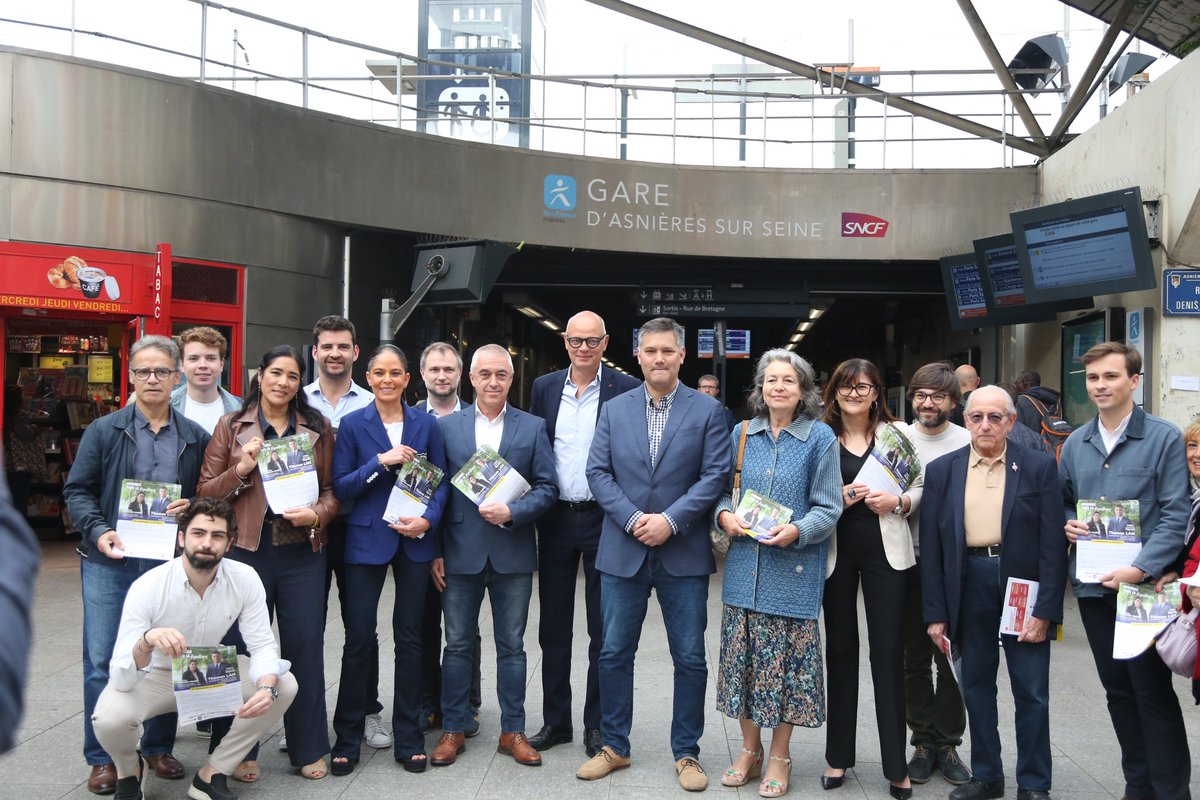 hug_huet's tweet photo. Ce matin @EPhilippe_LH était de retour à Asnières pour soutenir nos candidats @thomaslam92 et @AngelinaCharef, en présence de @maeschlimann, @MDoAeschlimann, de nombreux élus et militants ! 

Tous mobilisés jusqu’à la victoire dimanche prochain ! 🇫🇷🤝 https://t.co/oQKuHhJfEc