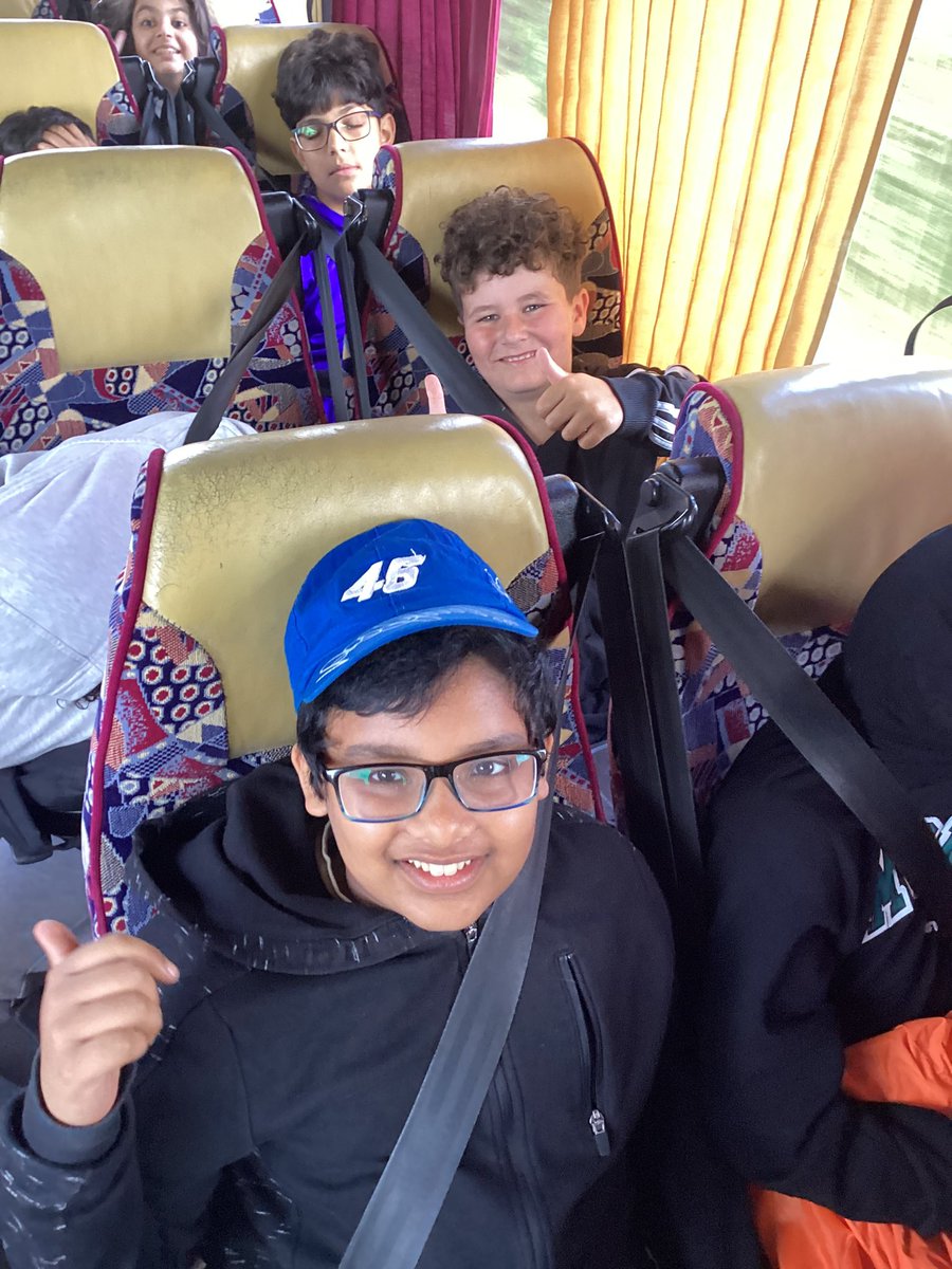 Fosse_TMET's tweet photo. Year 5 are on their way to Hunstanton beach😁 #fmenrichment #fmgeography #fmpshe #enthusiasticelephant https://t.co/0TvlzPtfmG