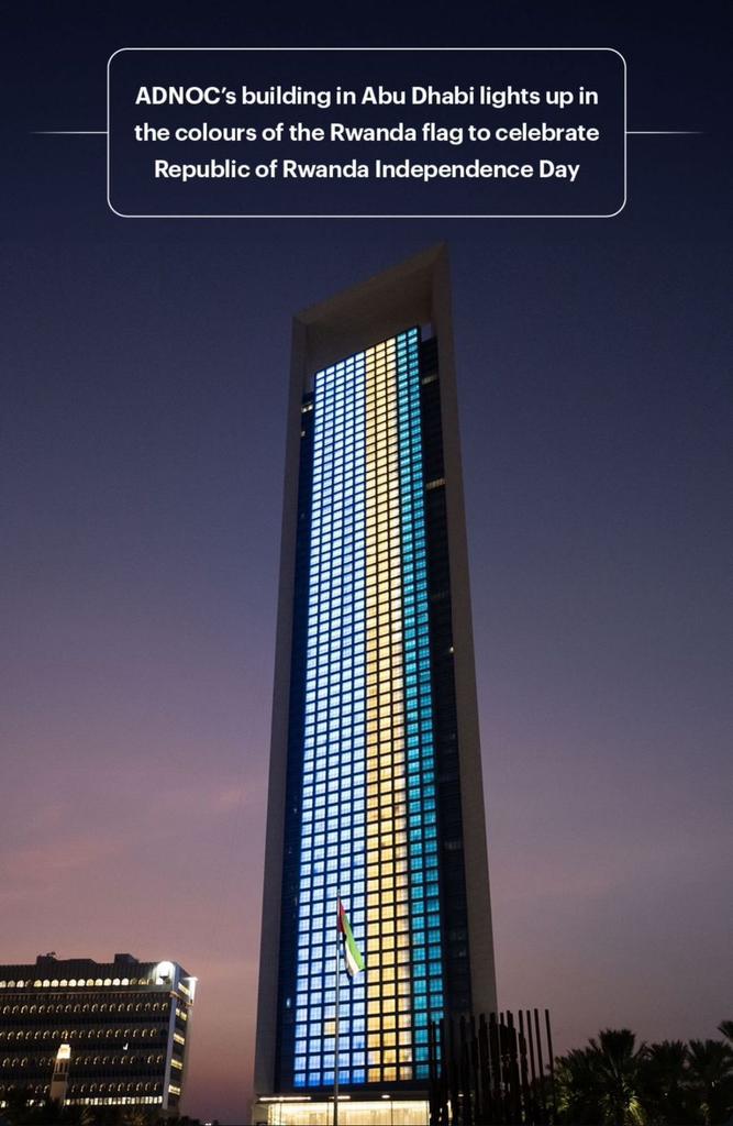 IGIHE's tweet photo. Ku wa 1 Nyakanga 2024, inyubako ya mbere ndende ku Isi, Burj Khalifa iherereye mu Mujyi wa Dubai n'umunara wa ADNOC wo muri Abu Dhabi, byamuritse amabara y'ibendera ry'u Rwanda mu kwifatanya n'u Rwanda kwizihiza umunsi w'Ubwigenge. https://t.co/tlRpA9AE5V