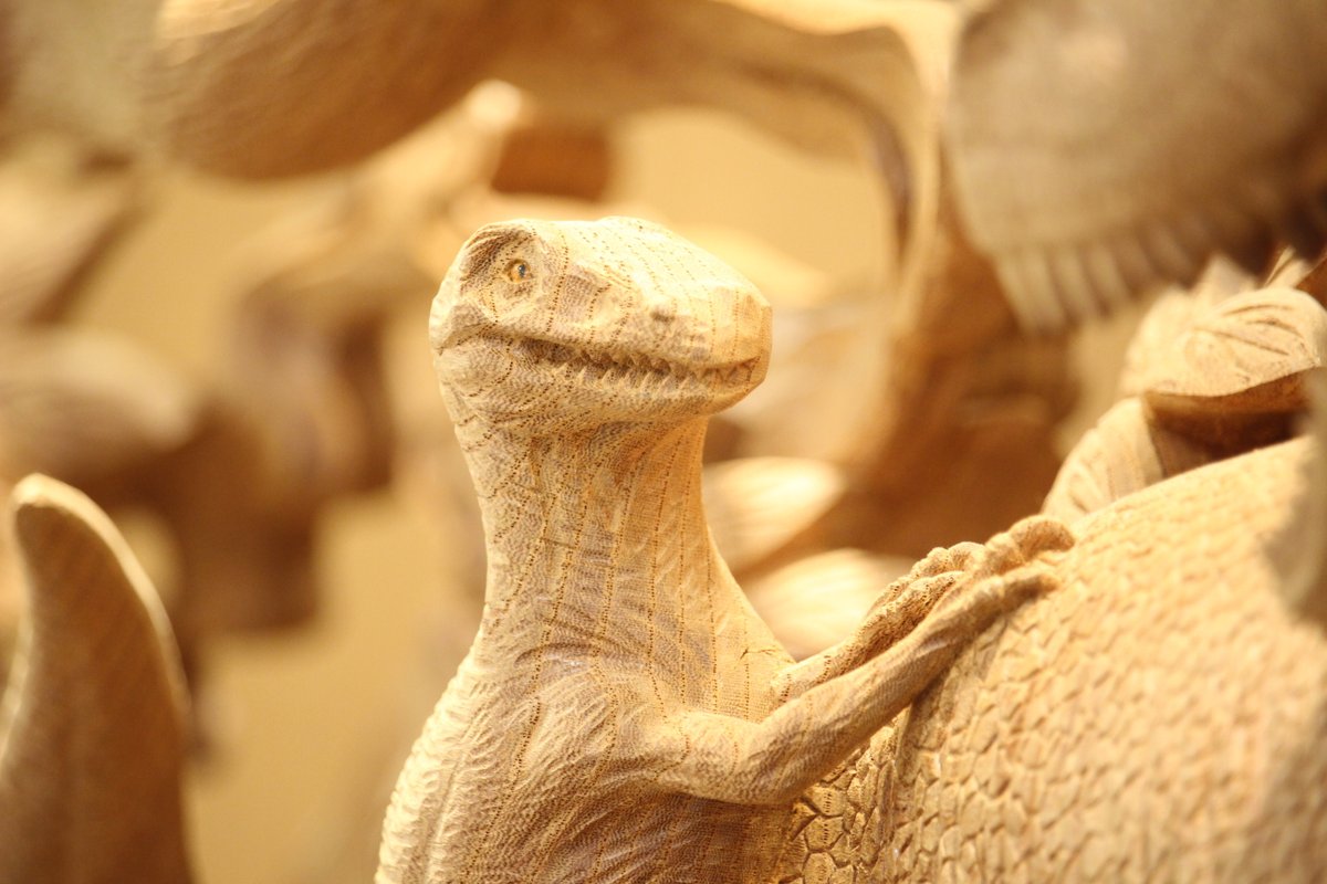 富山県の伝統的工芸品、#井波彫刻。 青山スクエア館内レジカウンター横