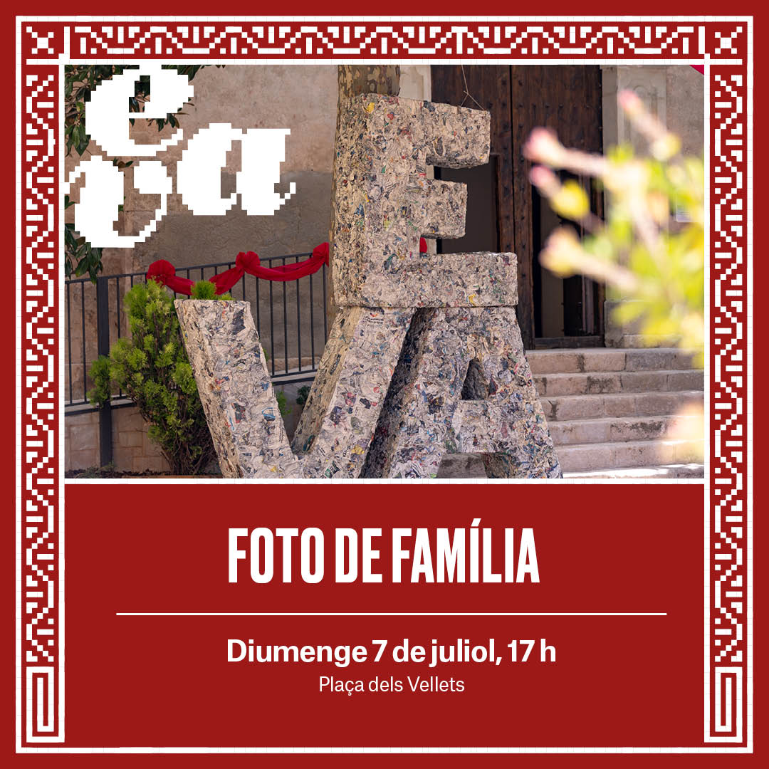 EVAEnVeuAlta's tweet photo. 🍏 Foto de família per celebrar els 15 anys de l'EVA a Pradell de la Teixeta.
Convoquem a tothom qui en un o altre moment hagi estat participant o públic EVA a fer-nos una foto de família de l’EVA a Pradell per celebrar aquests 15 anys de cultura i amistat!
#EVA24 #FestivalEVA https://t.co/mNTphG29xa