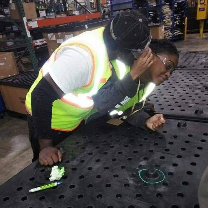 ReleGlo's tweet photo. Your wives at work with their husband https://t.co/966JrkZh0q