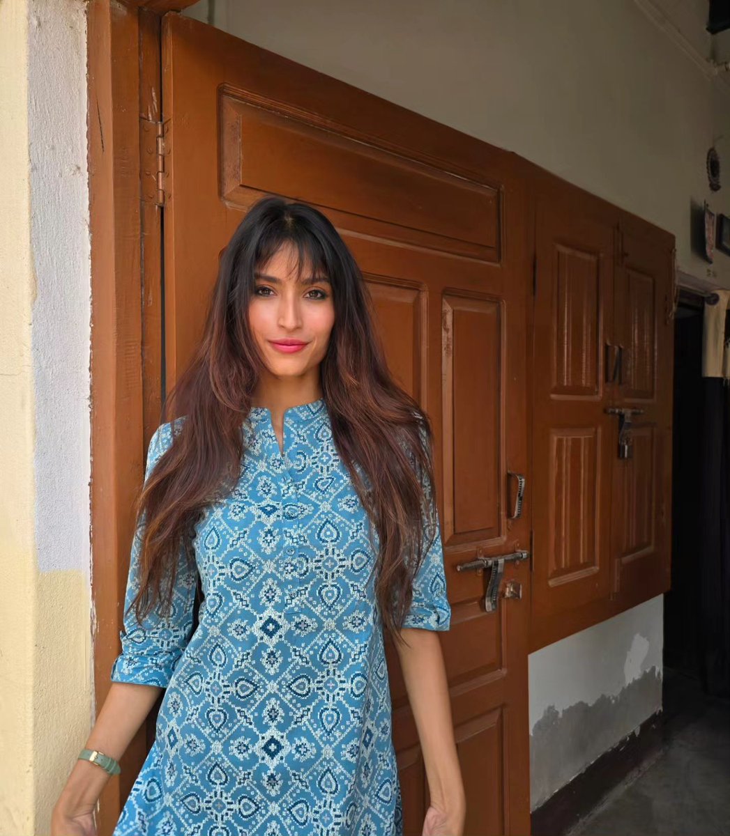 stargallery2020's tweet photo. #Neikitha #NikitaTiwari https://t.co/AKZ61FJUlP