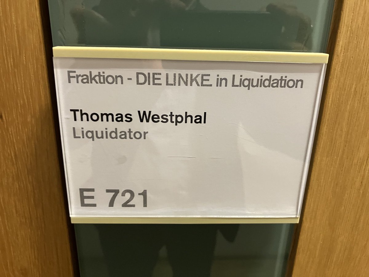 Aus der Kategorie: traurige Zimmerschilder im Bundestag