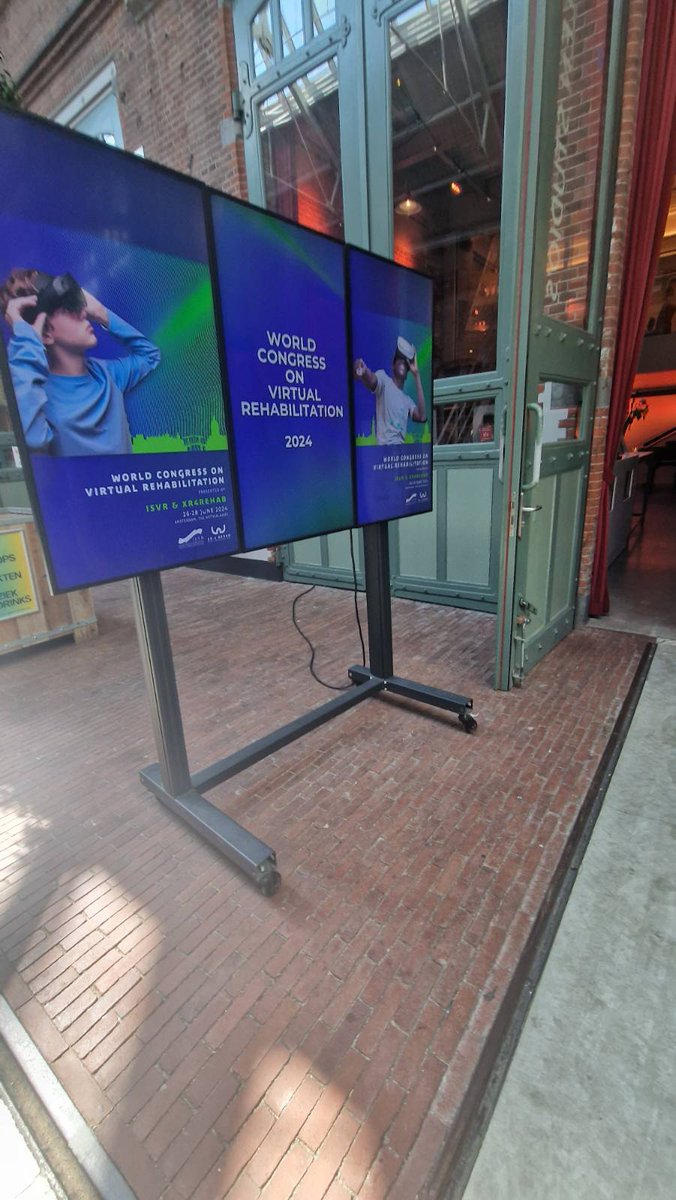 Stephanie Crowe tweet media