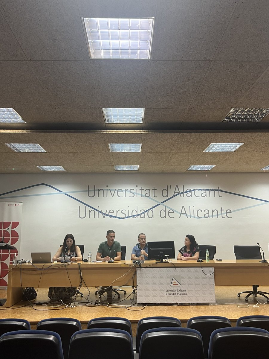 A punto de empezar el curso #etwinning en la <a href="/UA_Universidad/">Universidad de Alicante UA</a> organizado por <a href="/GVA_Cefire/">Formació, Innovació i Recursos per al Professorat</a> de Alicante. Dispuestos a emprender y aplicar todos los conocimientos que aprendamos aquí <a href="/sepiegob/">SEPIE</a> <a href="/GVAeducacio/">GVA Educació</a>