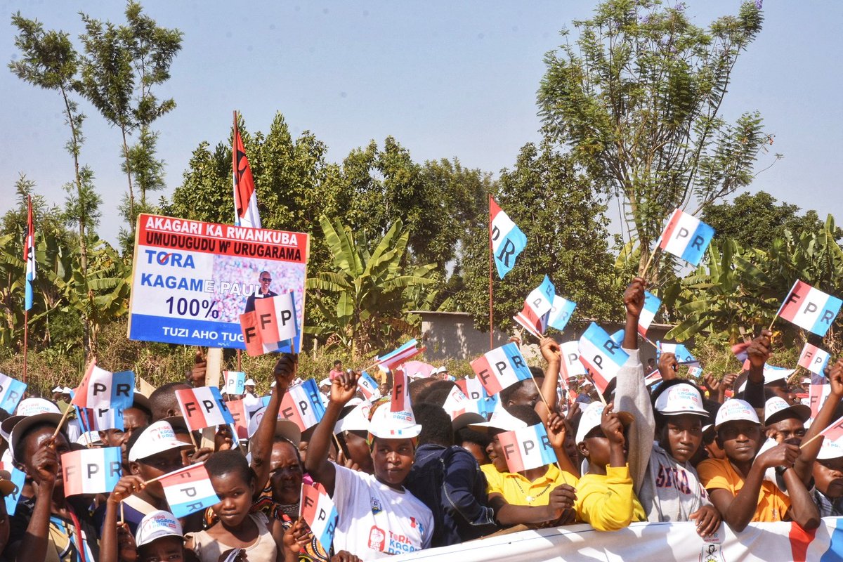 RpfGatsibo's tweet photo. Kuri uyu wa Kabiri,  ibikorwa byo kwiyamamaza kw’Umuryango FPR Inkotanyi mu matora ya Perezida wa Repubulika n’aya Abadepite azaba kuwa kuwa 15 Nyakanga 2024 byakomereje mu Murenge wa Murambi. @rpfinkotanyi 
#GatsiboToraKagame2024. https://t.co/PgSVDSJMBZ