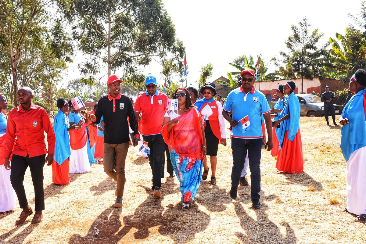 RpfGatsibo's tweet photo. Kuri uyu wa Kabiri,  ibikorwa byo kwiyamamaza kw’Umuryango FPR Inkotanyi mu matora ya Perezida wa Repubulika n’aya Abadepite azaba kuwa kuwa 15 Nyakanga 2024 byakomereje mu Murenge wa Murambi. @rpfinkotanyi 
#GatsiboToraKagame2024. https://t.co/PgSVDSJMBZ
