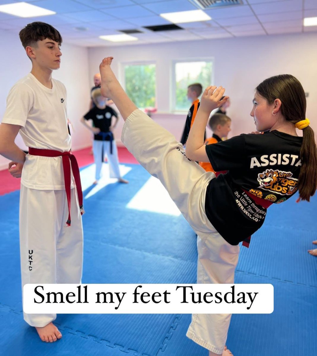 MariaUKTC's tweet photo. Day two Summer course 10-12 Grangemouth sports complex
Classes tonight:
Miss Risk
Broxburn United Sports Club:
π₯ TKD: 6:00-7:00
Mr Glennie
Dulloch Park Dunfermline:
π₯ TKD: 4:30-5:30
South Queensferry Sports Hub:
π₯ TKD: 6:00-7:00
#uktc #activesummer https://t.co/vgIRPfBdjQ