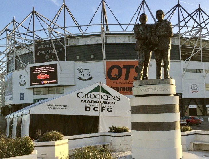 Did you know we design and manufacture  marquees? We do this in our onsite, Derbyshire workshop.

Bespoke marquees meet specific requirements around brand, usage, or space. Like these ones did in the pics.

Talk to us about marquee manufacturing by calling 01332 700 699 📲
