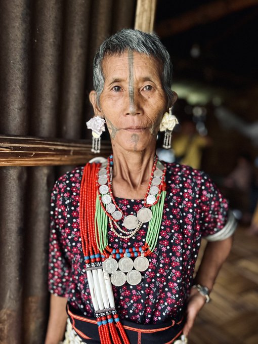 Mujeres Ollo en Arunachal Pradesh (India) 🇮🇳 Este &aacute;rea estaba prohibida a los extranjeros hasta hace<a href="/tag/sudandelsur"class="tags"><span>#sudandelsur</span></a><a href="/tag/mundari"class="tags"><span>#mundari</span></a>