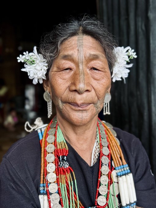 Mujeres Ollo en Arunachal Pradesh (India) 🇮🇳 Este &aacute;rea estaba prohibida a los extranjeros hasta hace<a href="/tag/sudandelsur"class="tags"><span>#sudandelsur</span></a><a href="/tag/mundari"class="tags"><span>#mundari</span></a>