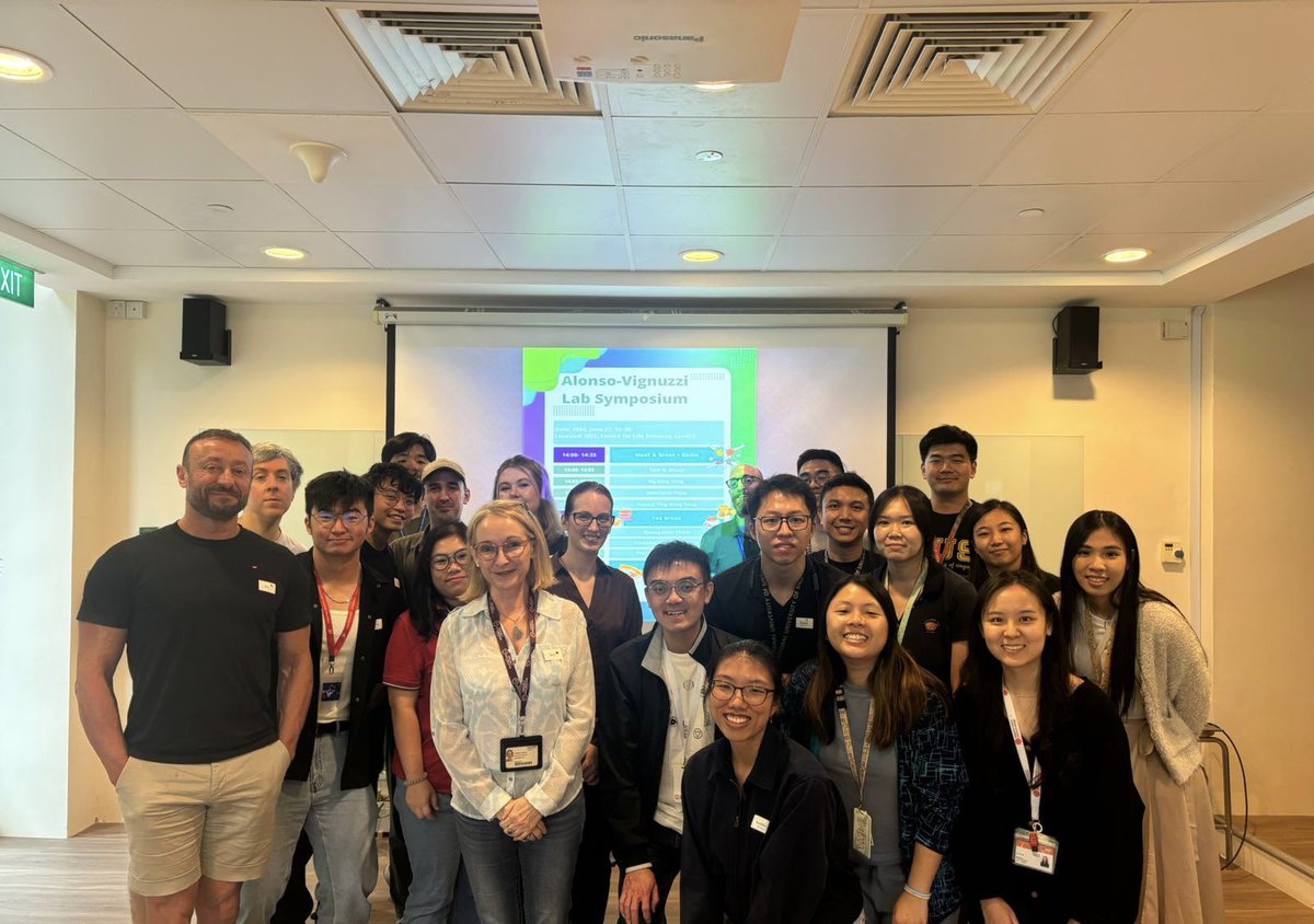 Our first hangout with <a href="/VignuzziLab/">VignuzziLab</a>, was a great exchange of knowledge and expertise!