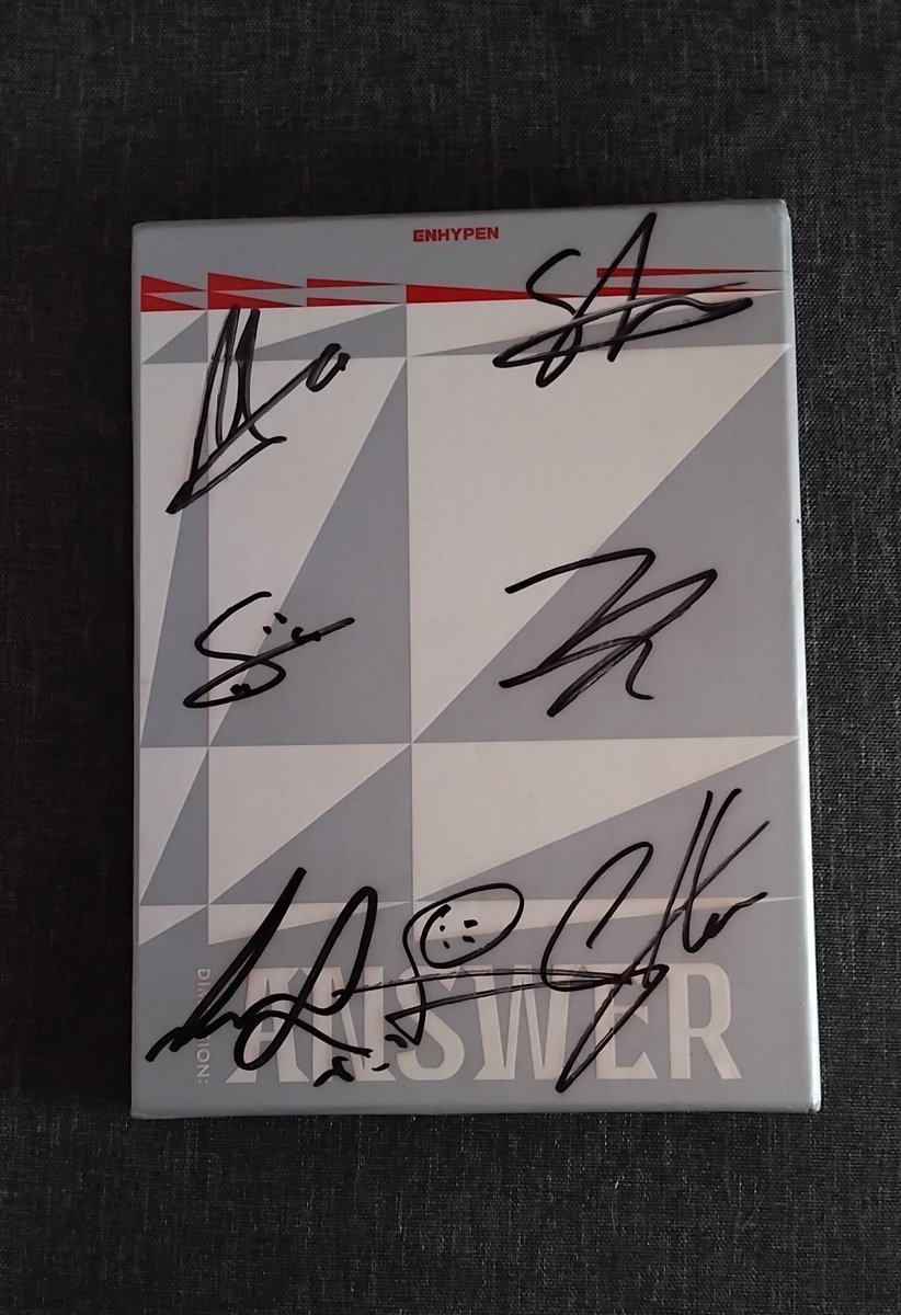 sjylaaa's tweet photo. [Help rt, like]

WTS❗️
Signed Album Only Enhypen Dimension:Answer

🏡 Jabar, INA
🍊 Split pay/full co (keep event dp 50%)
💰 Dm 
🎁 Free random album only

#wts #wanttosell #albumenhypen
#wtsalbumenhypen #dimensionanswer #zonauang https://t.co/VmQ9oTLSVG