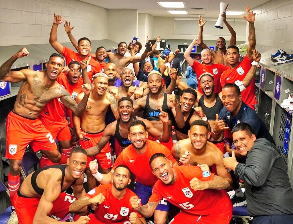 duroalhueso's tweet photo. Para los que no conocen la historia del fútbol panameño en los últimos 20 años: 

1. Clasificación a Rusia 2018 

2. Cuartos de final Copa América 2024

3. Subcampeón Copa Oro 2005, 2013 y 2023 

4. Clasificación al Mundial Femenino de 2023 

5. 9 mundiales juveniles https://t.co/tjibaMs9rz