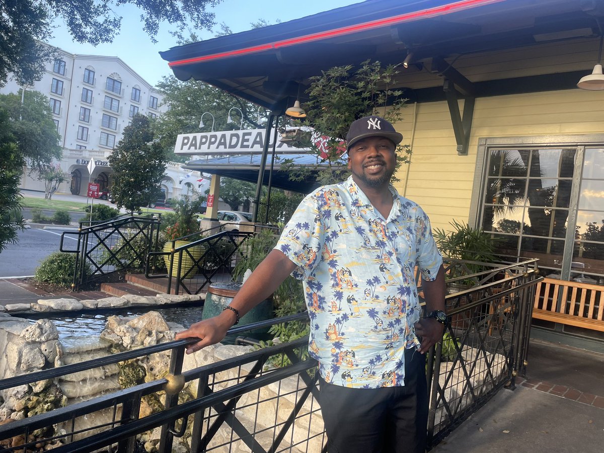 njsmooth32's tweet photo. Eating out at Pappadeux #seafood #Austin #texas https://t.co/NwsFA23JNb