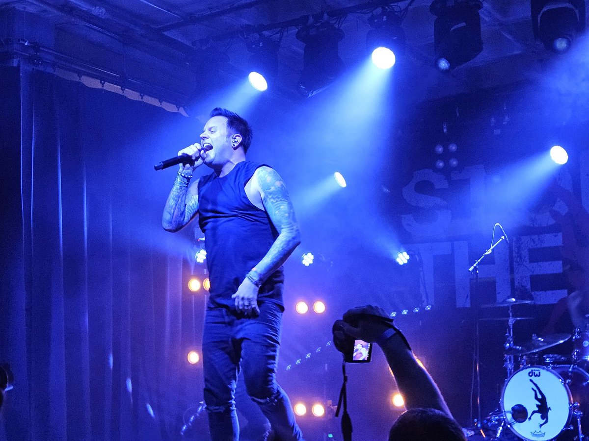 DallasMac101's tweet image. Shoutout to Story of the Year for rocking our fucking faces off in Albany tonight!! @EmpireLive518 @StoryoftheYear