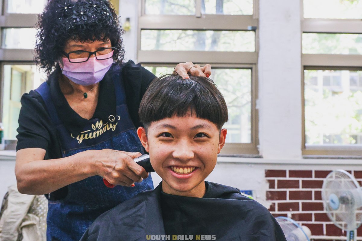 YDN_NEWS's tweet photo. The editor and classmates have agreed to meet during enlistment training! 
Witness everyone's transformation💪

#MilitaryAcademy #NewStudentRegistration #ROC #Taiwan 🇹🇼
📸Reporter Yang https://t.co/oA1qND8Vre