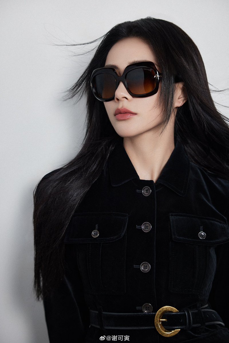 keyin weibo update

“put on glasses, explore your style inspiration
elegant or modern, girls are not just A or B
#Marcolin #TFEYEWEAR #SeenEverywhere”