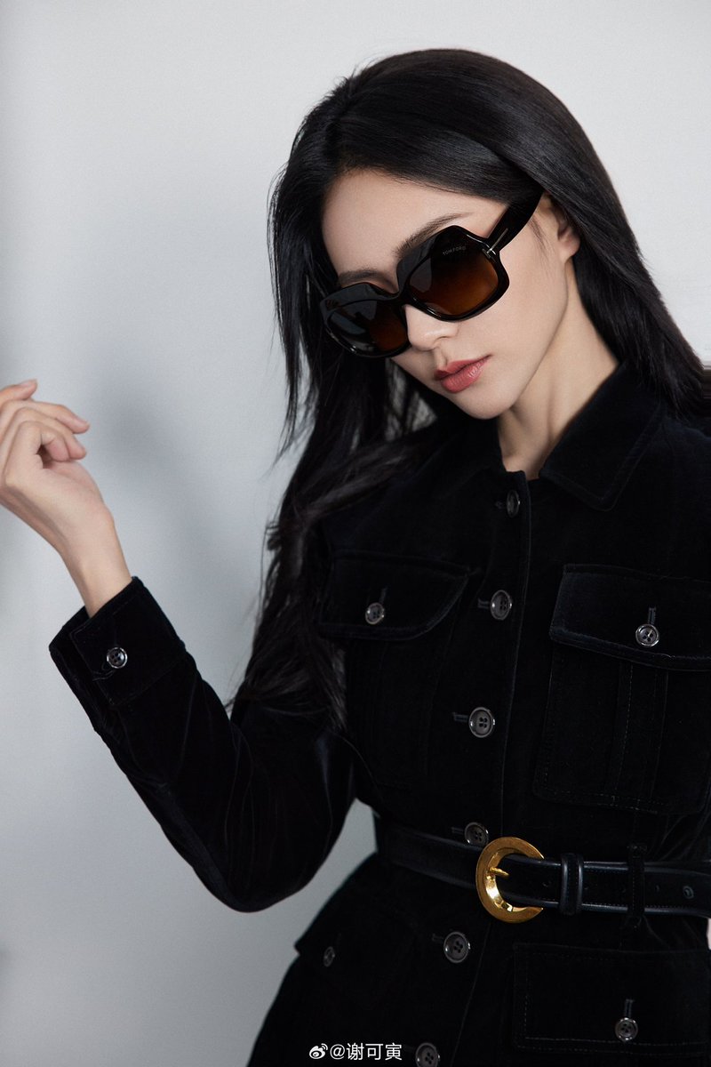 acekeyin's tweet photo. keyin weibo update

“put on glasses, explore your style inspiration
elegant or modern, girls are not just A or B
#Marcolin #TFEYEWEAR #SeenEverywhere” https://t.co/x5UCmsNKPV