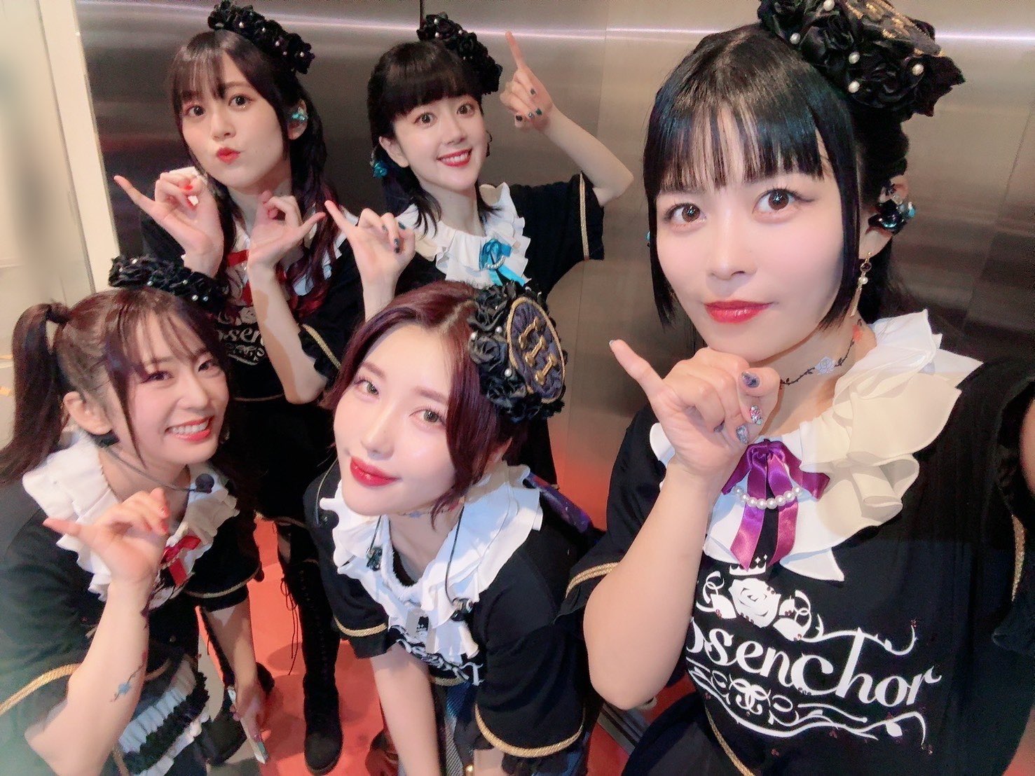 バンドリ　相羽あいな　サイン　台湾限定 FBJl2H6VgAAj0f0.jpg