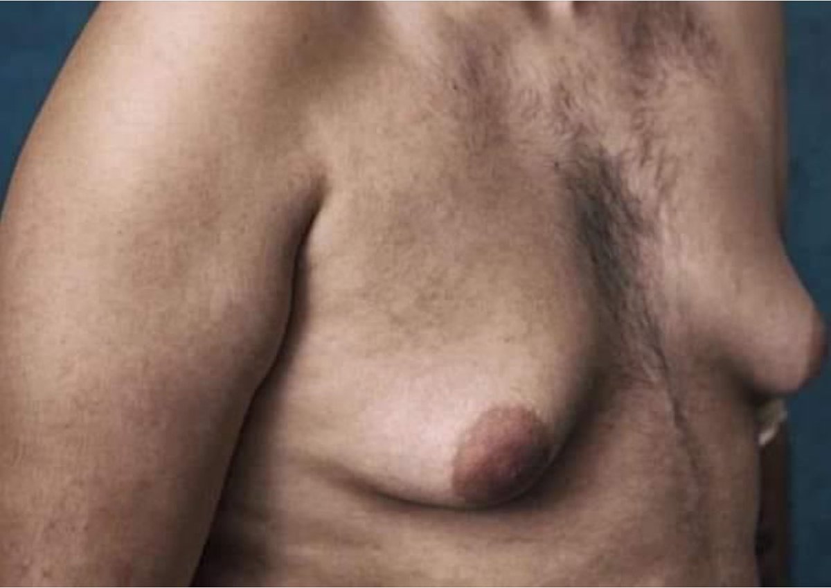 arambula_nick's tweet photo. Her: I feel safe in your chest. 

My chest: 🥴 https://t.co/8wAwNaWFIZ