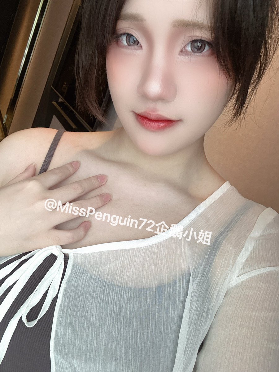 「把送錯的包裹拿到鄰居家

隔壁竟然是穿成這樣的太太來開門！？」

好想當她能幹的兒子 https://t.co/4bER6G4Qie