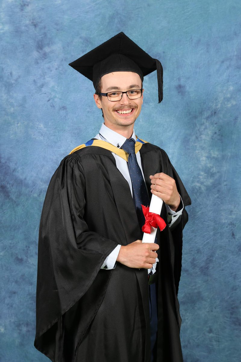 Officially graduated and now onto the next chapter: Adulting 👴🏼