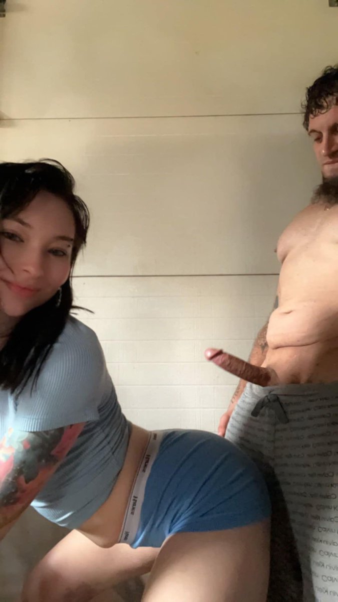 str8erboy's tweet photo. Straight guy TRecks has crazy dick game.
Dm for file! https://t.co/YJzBUl7hcW