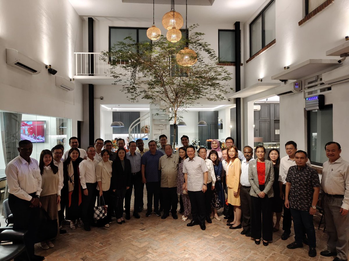 Romen Bose was writing hogwash when he said I was trying to “rebuild the Chinese population” during the Pakatan Harapan administration and even claimed that I was “quite successful”

blog.limkitsiang.com/2024/07/02/rom…