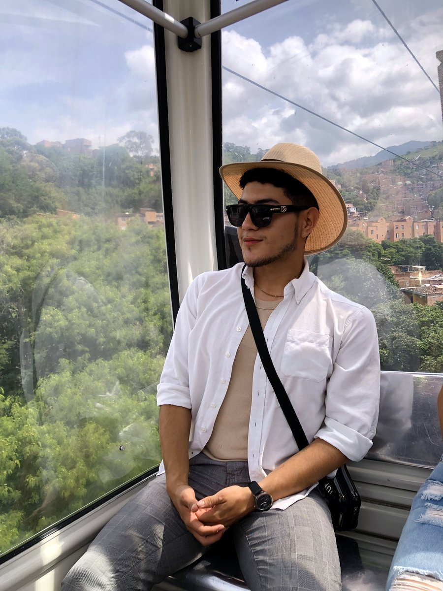 Juanjoven02's tweet photo. Medallo✨ https://t.co/XzC4m7JwW5