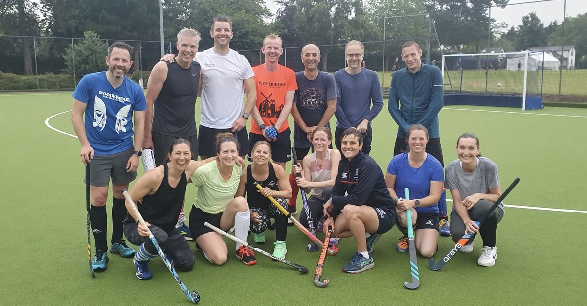 Rain finally got us. Last Parents on the Pitch hockey session. What a great bunch of people. Thanks to all who took part and played this time round. Thanks <a href="/mcwheels13/">Mark</a> <a href="/G4Sport/">Go For Sport</a> &amp; @woodbridgesch for the great facility. Love hockey creating friendships!