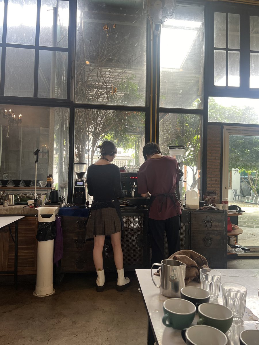 SPKristaShim_TH's tweet photo. บาริสต้า #kristashim #flowersforkrista #kellyshim #barista #บาริสต้า https://t.co/BlBx0bHo63