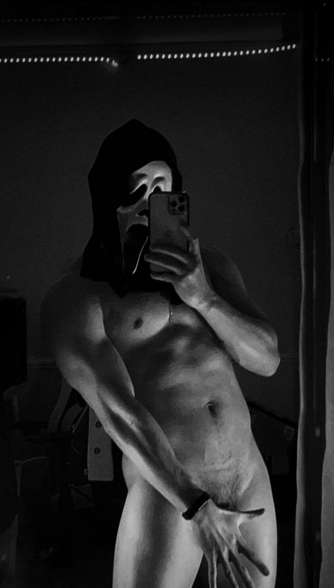 Art_IsWill's tweet photo. Him wearing a ghost face mask is just heaven…….remember the link in my bio has his Special content🔞#redroom #horny #dick #cock #hotghostface #onlyfans #explicit #explicitcontent #nsfwtwt #hornyghostface #nsfwghostface #hotgay #ppv #onlyfansppv #cum #NSFW https://t.co/ooQErN0Llz