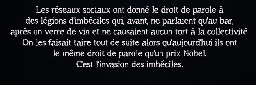 Yani_Abdelli's tweet photo. @cpasdeslol_X Grosse pensée à cet énorme auteur 🇮🇹 Umberto Eco qui a laissé un bijou avant de s'en aller 🙏🏼. https://t.co/VQ0dUPtWUv