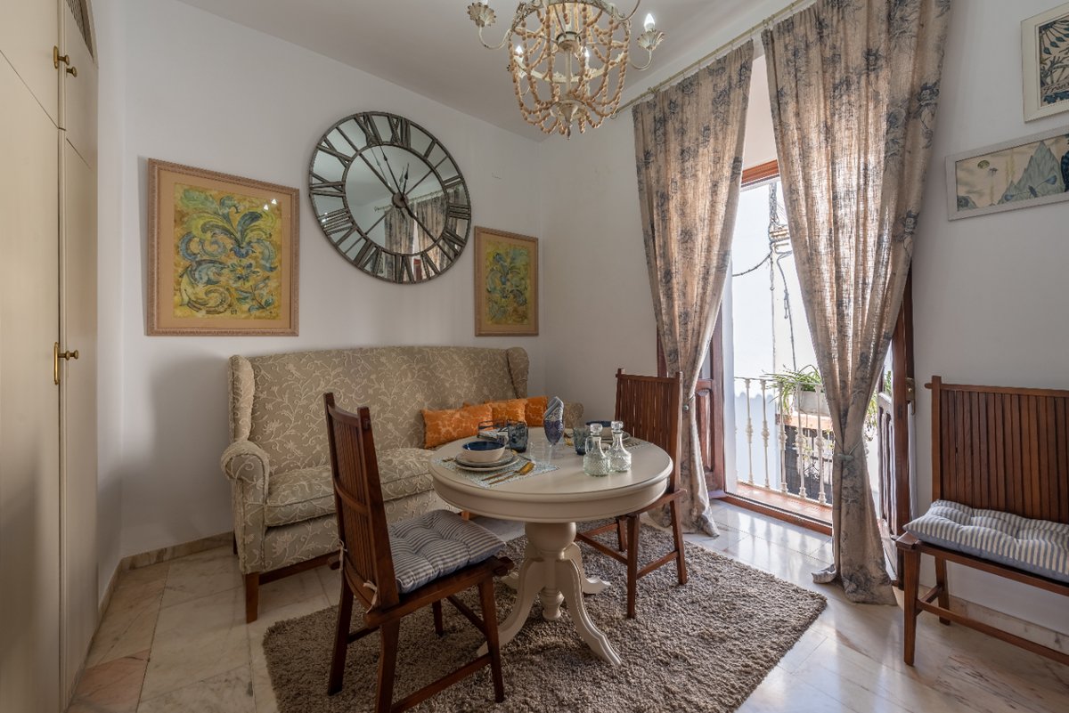 casona_verde's tweet photo. 🏠 Porque queremos que te sientas como en casa🥰

La Casona Verde dispone de cuatro #apartamentos modernos de reciente construcción. Nos encontramos a 10 minutos del #CastillodeAlmodóvar.

📥Enlace de reserva: https://t.co/OeYg8UJc0Z 

#cordoba #almodovardelrio #turismo https://t.co/TSutecmVfm