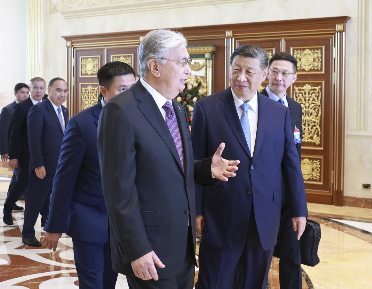 Xi's Moments (@xismoments) on Twitter photo 