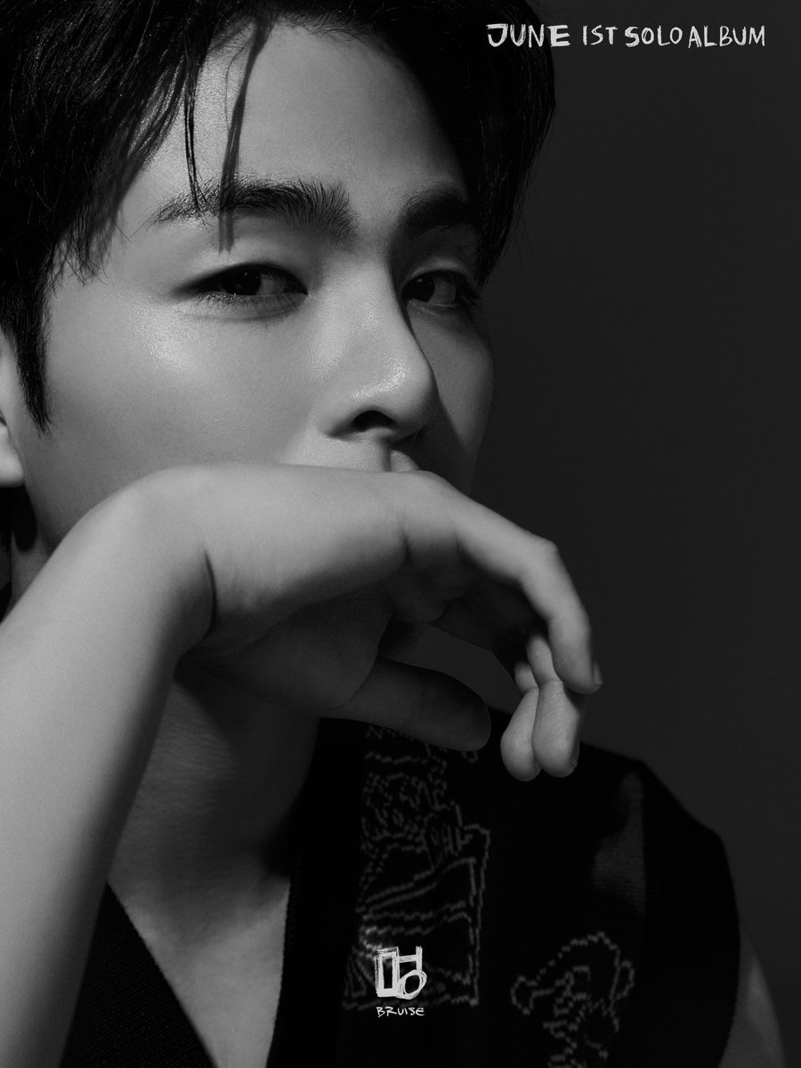 구준회 1ST SOLO [멍] 'MOOD - 멍'
 
2024. 07. 03 6PM(KST)
 
#JU_NE #구준회
#JU_NE_1ST_SOLO
#멍 #BRUISE