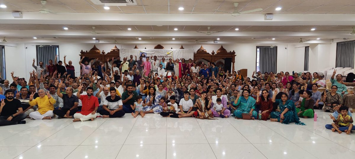 ArtofLivingYoga's tweet photo. An incredible Deep Dive program for #IDY 2024 in Rajkot, Gujarat! 🧘‍♂️✨ Led by Shailesh Rathod, 101 participants joined us in experiencing an immersive and transformative experience through Advanced Yoga Asanas, Kriyas, Pranayama and meditation.
#SriSriYoga https://t.co/LVnjEm7lPo