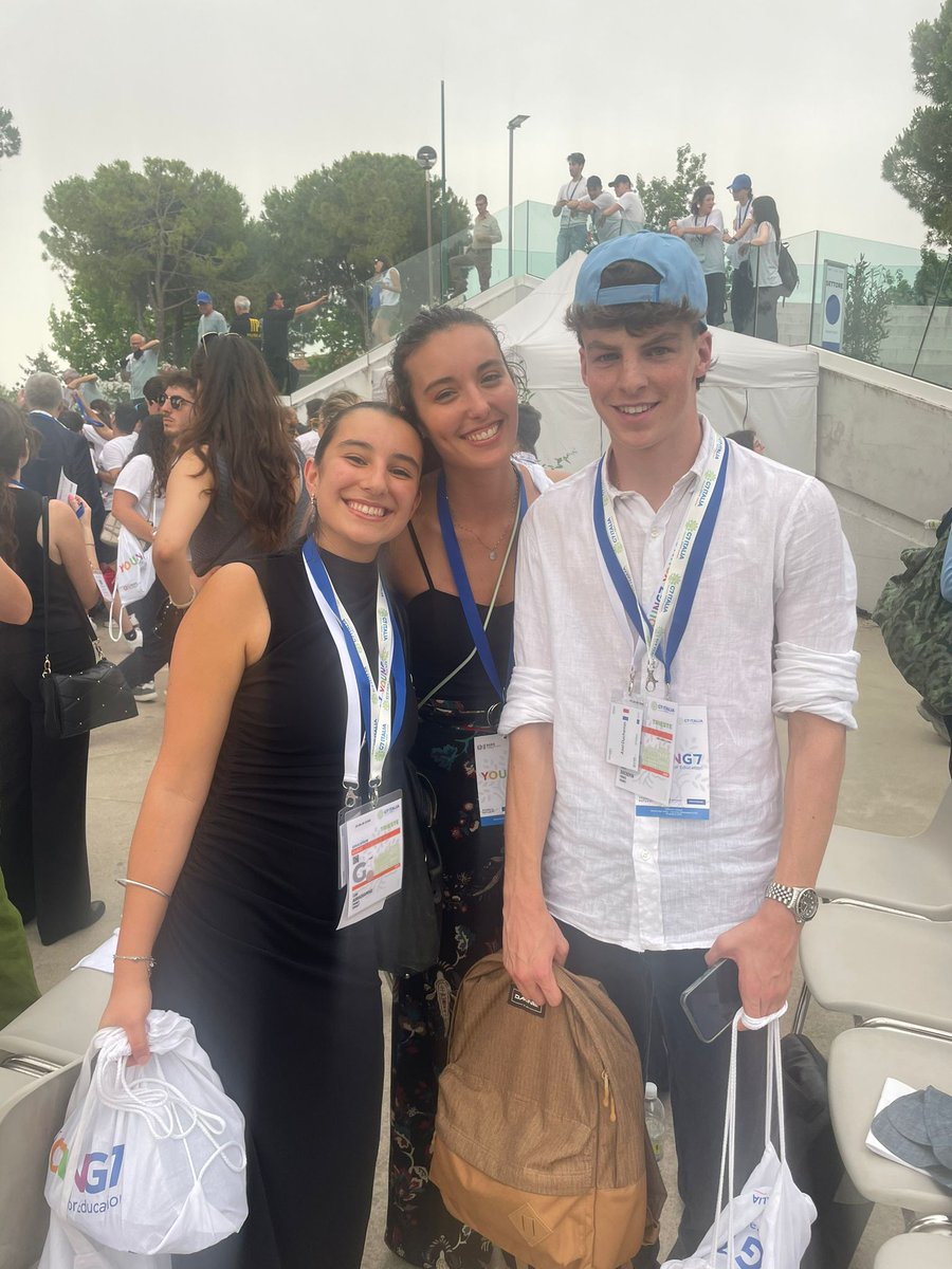 Lycée Pilote Innovant International #LP2I tweet media