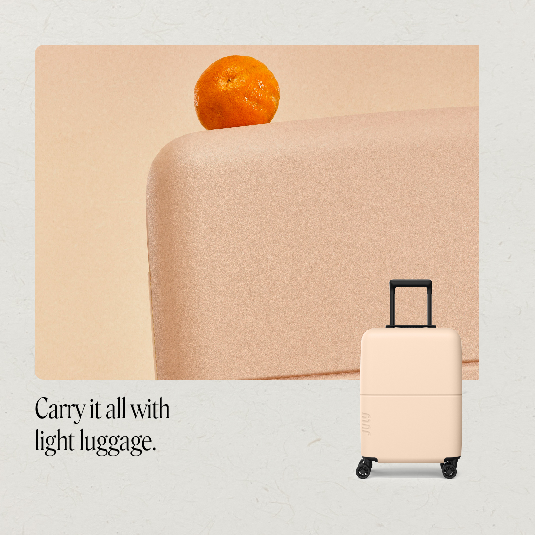 July's tweet photo. Meet the world's lightest double-wheel suitcase. Weighing in at only 3.9lbs to hold up to 5 days worth of outfits.