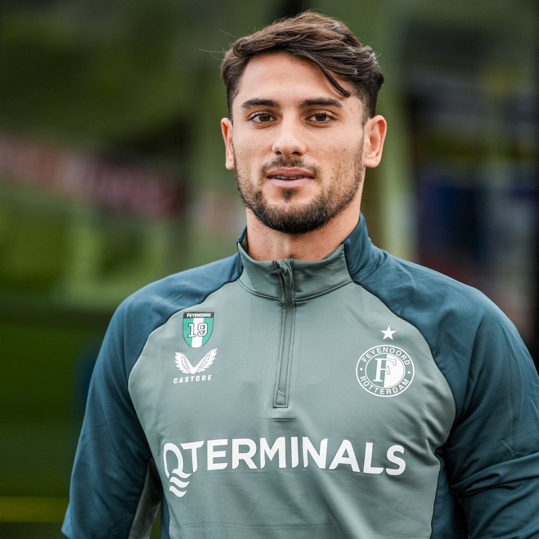 Great to see the <a href="/q_terminals/">QTerminals</a> logo on Feyenoord's training kit for the first time this season! ⚽️🏆
Wishing the team the best of luck and many victories this season. Let's go, Feyenoord!

#ProudPartner #QTerminals #QTerminalsKramerRotterdam #Feyenoord  #TeamSpirit #FootballFever