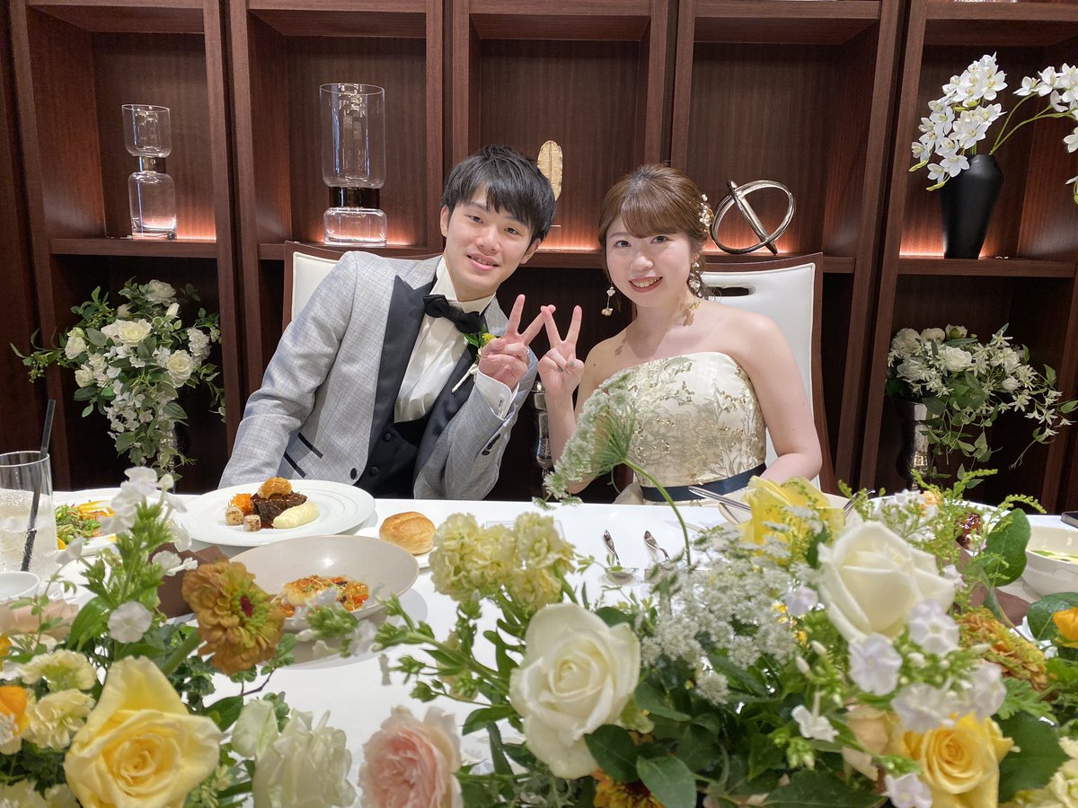 ryusuke03120710's tweet photo. 北海道旅行プレゼントしてくれた田上おめでとうありがとう🥳
食べて飲んでしかない3日間まさかラーメンに夜中1時間半以上並ぶとは思わんだ笑 https://t.co/IpVGKXOx7P
