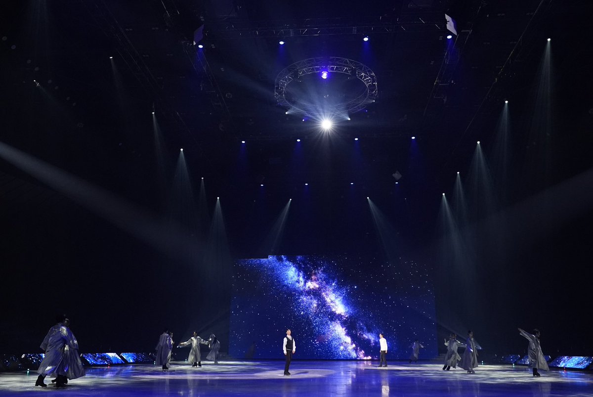 flydtokyo's tweet photo. 氷艶 hyoen 2024 -十字星のキセキ- 空間映像演出としてFLYDが参加致しました。日本文化とアイススケートを融合させた歴史のあるシリーズでアイスショーのさらなる可能性を世界に拡げる素晴らしいクオリティと試みのステージに携わりその世界観創りをお手伝いさせていただきました。 https://t.co/oaGy0cvvxk