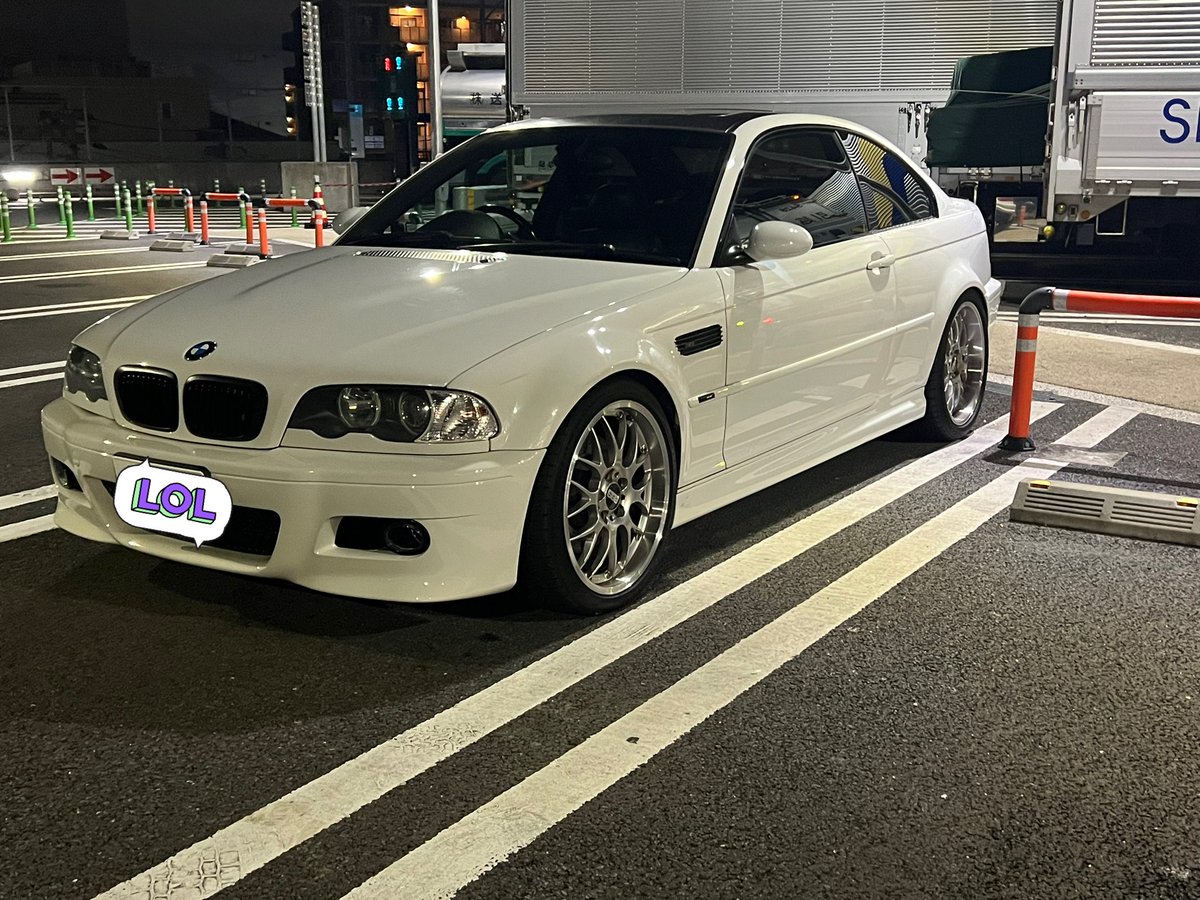NNFFHLYj4Kd3n4J's tweet image. とりあえずスタバ。1年でだいぶ若返ったM3。S54エンジンは最高だからみんなE46M3乗ろうぜ☺️
#E46M3
#S54エンジン